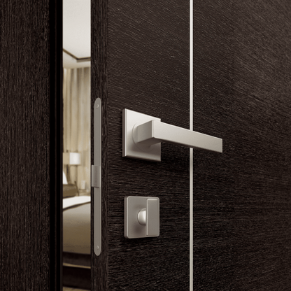 Avanti 2U Black Apricot